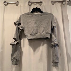 Grey long sleeve crop